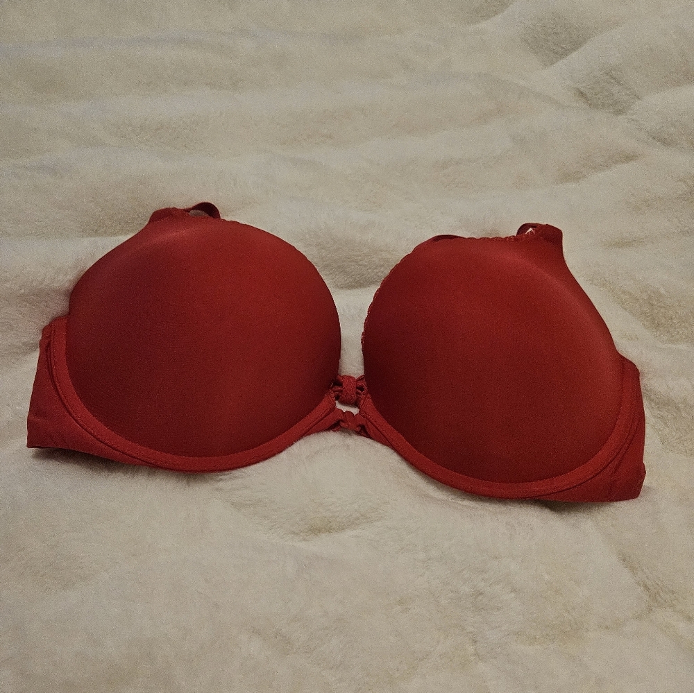 Victoria's Secret snap front push-up bra size  36D